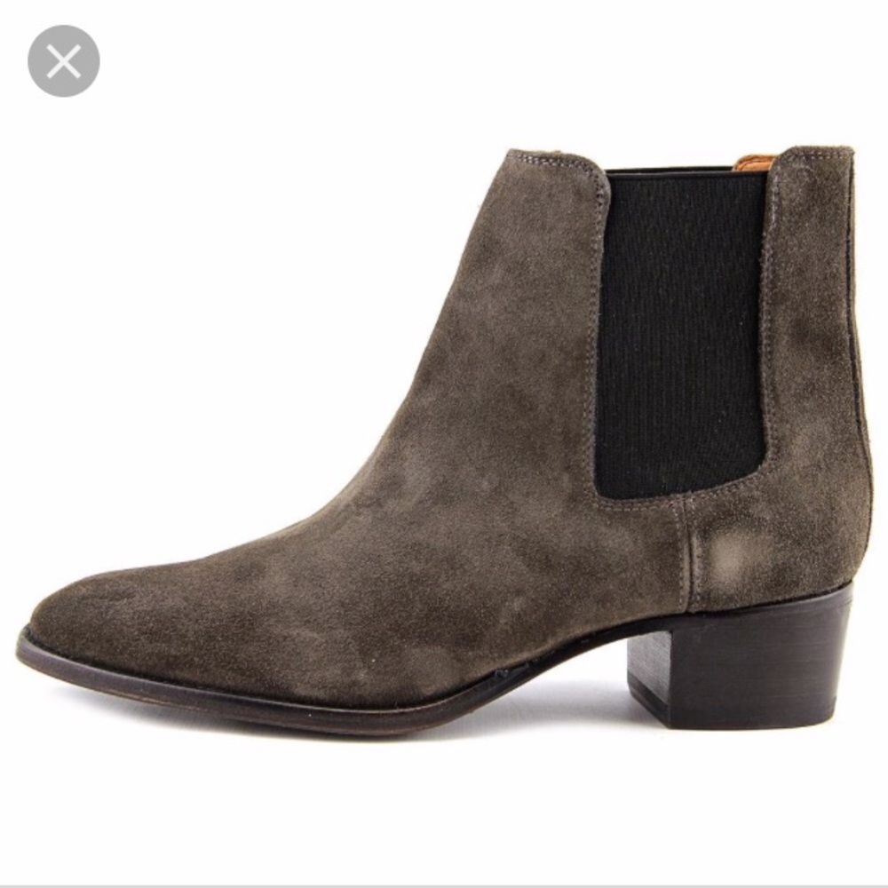 Frye Dara Chelsea Boots in Smoke Oiled Suede